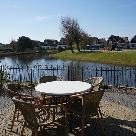 וילה Bungalowpark “de Buitenplaats”