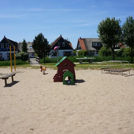 Bungalowpark “de Buitenplaats” וילה *