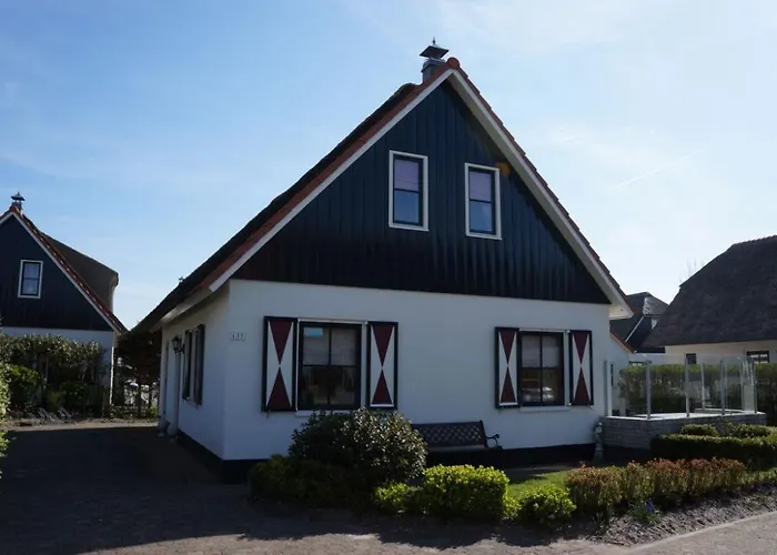 Buitenplaats 5-P 홀리데이파크