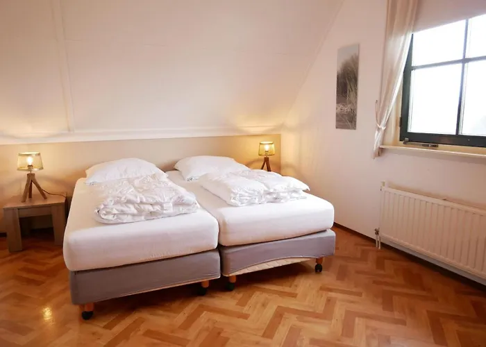 Buitenplaats 5-P 홀리데이파크 *