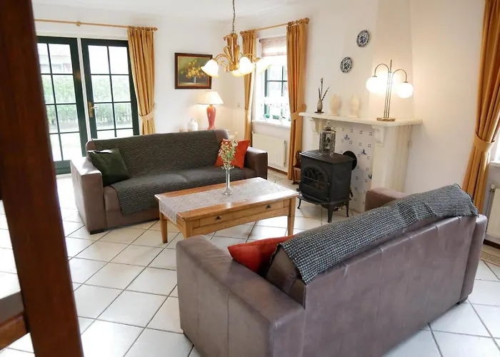 Bungalowpark “de Buitenplaats” Villa *