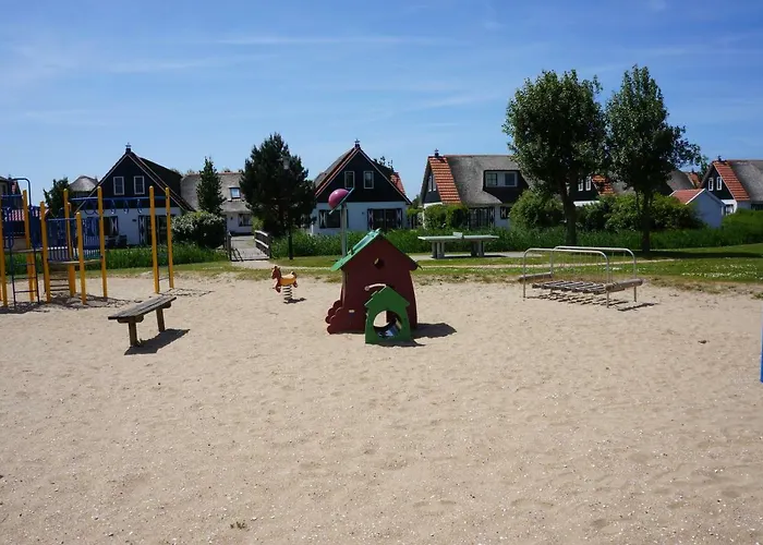 Buitenplaats 5-P Πάρκο διακοπών *