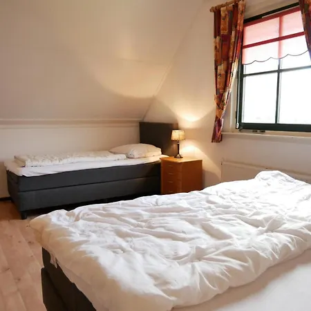 Villa Bungalowpark “de Buitenplaats” *